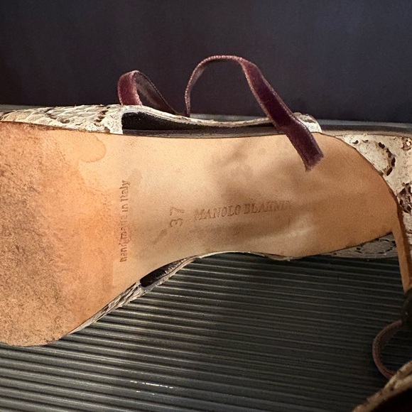 Manolo Blahnik heels - Picture 4 of 7